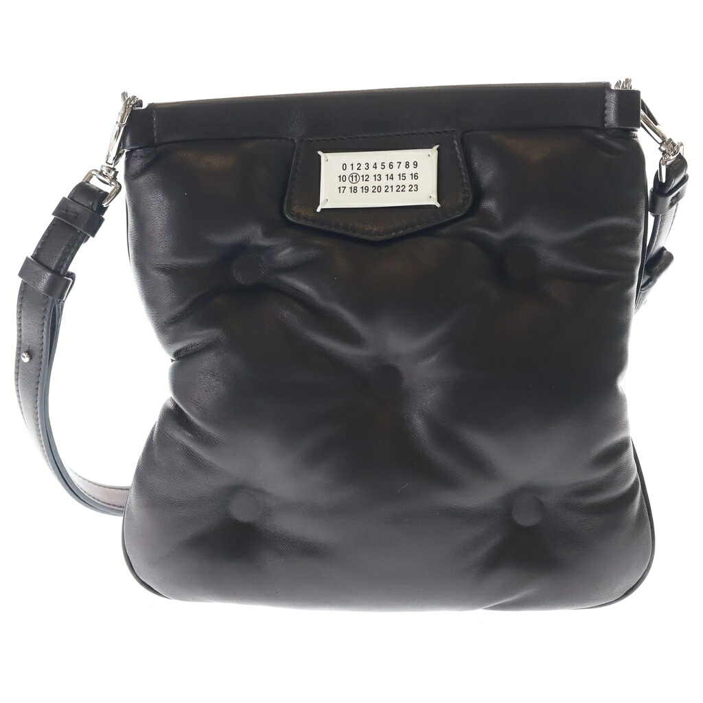 Maison Martin Margiela(メゾンマルタンマルジェラ) グラムスラム フラット ショルダーバッグ ブラック レザー SB1WG0005 シルバー金具【中古】【程度A】【カラーブラック】【取扱店舗BRING京都河原町店】｜ブランド買取・販売　BRING