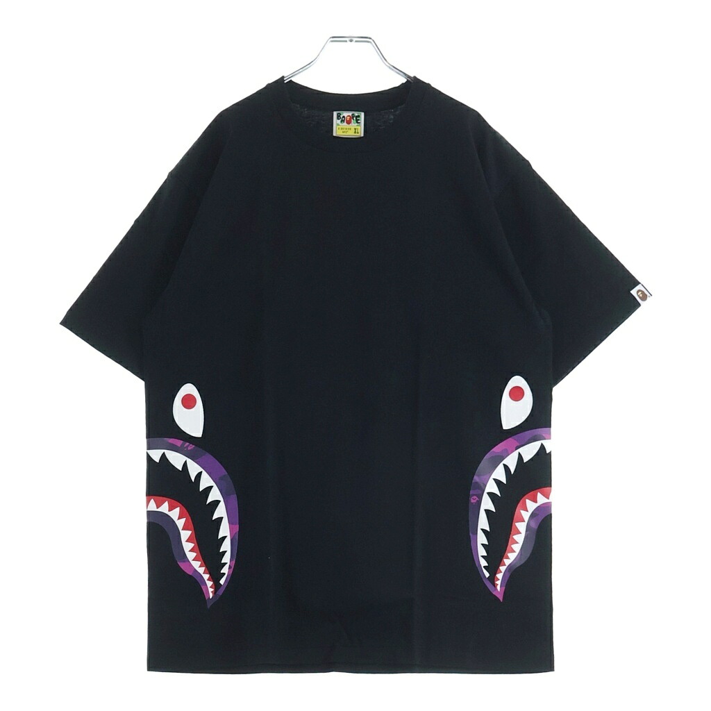 BAPE BY A BATHING APE(ベイプ ア ベイシング エイプ) 大きさ:XL Color Camo Side Shark Tee 色つや合鴨 サイドシャーク 刷り上げる 労働者の一団のど首 半袖ティーシャツ カットソー 黒いこと【新古品/中古】【度合いS】【色つや黒いこと】【取りまわしバス発着場原宿】