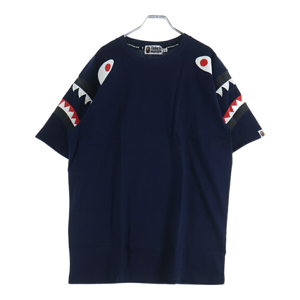 A BATHING APE(アベイシングエイプ) 大きさ:XL Shark Shoulder Tee シャーク 肩肉刷り上げる 労働者の一団のど首 半袖ティーシャツ カットソー 米国海軍【新古品/中古】【度合いS】【カラーネイビー】【取りまわしバス発着場原宿】