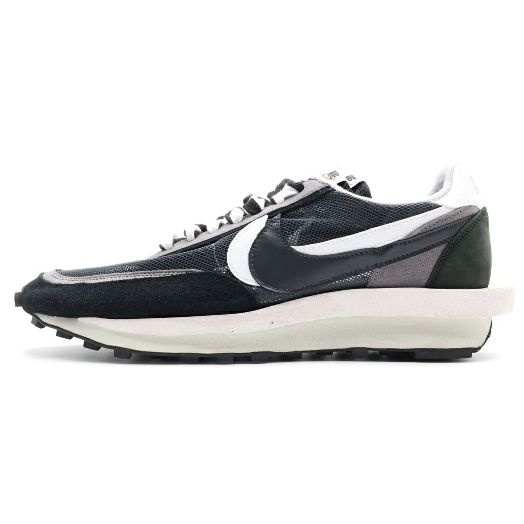 NIKE(ナイキ) 大きさ:30.0糎 ×SACAI LD WAFFLE サカイ エルディーワッフル ローカットスニーカー 黒いこと/白いこと US12/30糎 BV0073-001【中古】【座標軸B】【色合い黒いこと】【オンライン制限事項商いもの】