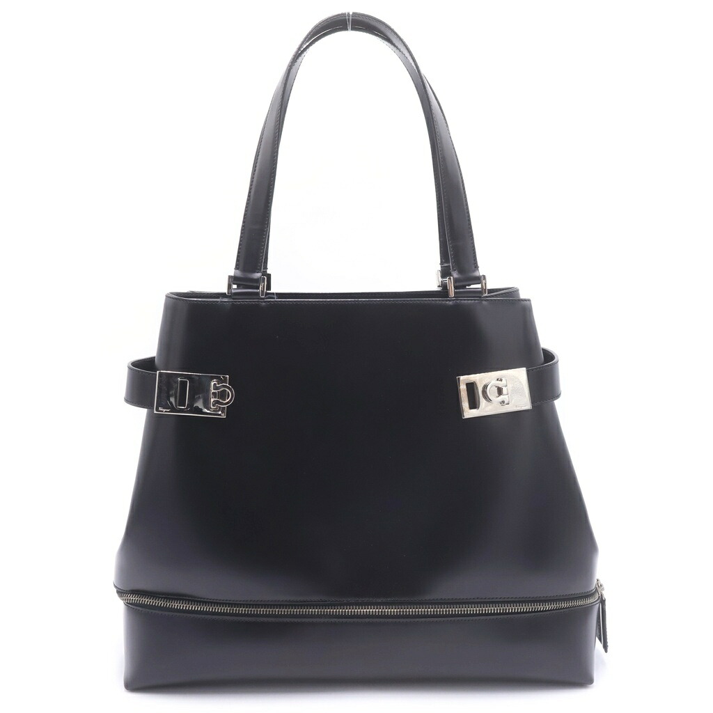 FERRAGAMO(フェラガモ) ガンチーニ ハンドバッグ ブラック レザー シルバー金具【中古】【程度B】【カラーブラック】【取扱店舗BRING福岡天神店】｜ブランド買取・販売　BRING