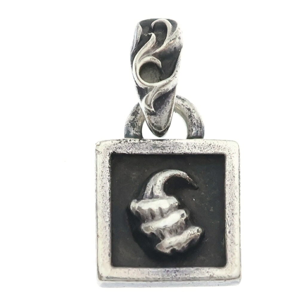 CHROME HEARTS(クロムハーツ) FRAMED CROW フレームドクロウ チャーム ペンダントトップ シルバー BCA272【中古】【程度B】【カラーシルバー】【取扱店舗OneStyle名古屋パルコ店】｜ブランド買取・販売　BRING