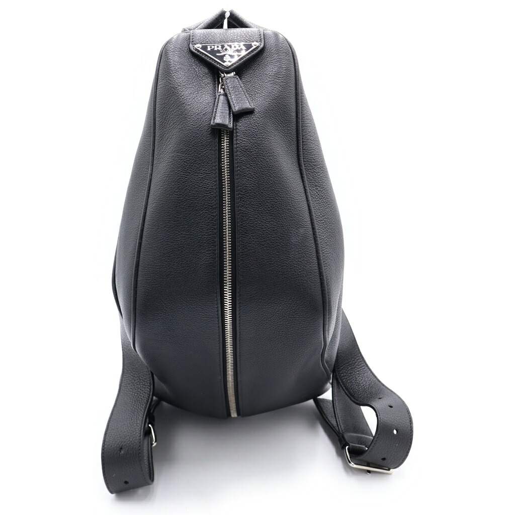 PRADA(プラダ) トライアングルロゴプレート バックパック リュック ヴィッテロダイノ レザー ブラック 2VZ099【中古】【程度B】【カラーブラック】【オンライン限定商品】｜ブランド買取・販売　BRING