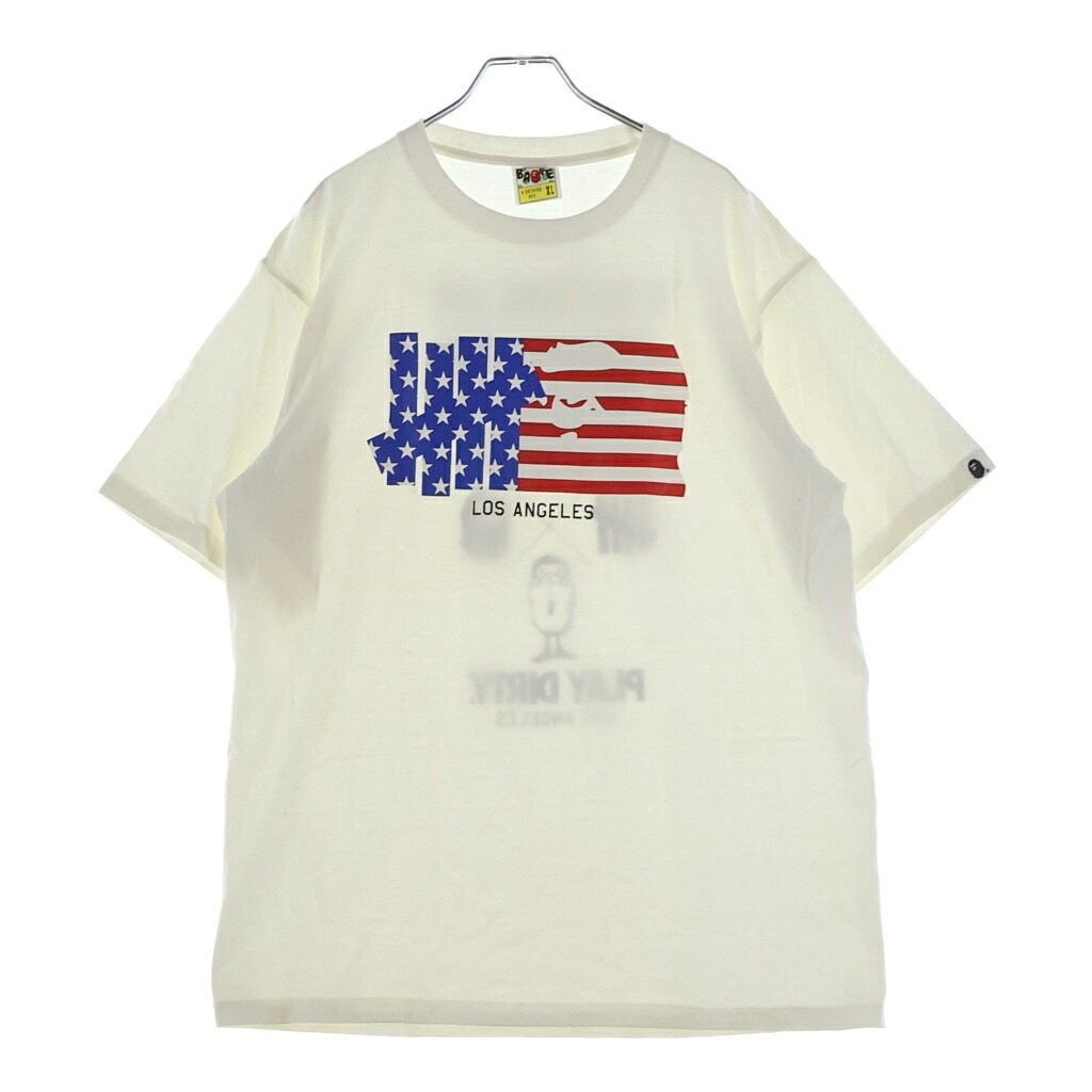 A BATHING APE(アベイシングエイプ) サイズ:XL 15SS &times; UNDEFEATED LOS ANGELS FLAG TEE アンディフィーテッド ロサンゼルス フラッグ 星条旗 クルーネック 半袖Tシャツ カットソー ホワイト【中古】【程度B】【カラーホワイト】【取扱店舗BRING THRIFT CLOSET 幕張店】｜ブランド買取・販売　BRING