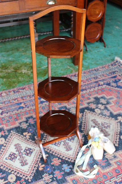 希少 ヴィンテージ ケーキスタンド スリーティアーズ 折りたたみ 北欧　チーク 楽天市場】アンティーク 家具 木製 オーク ケーキスタンド クロス