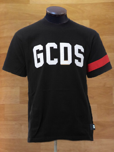 大注目 楽天市場 送料無料 新着 メンズ 21春夏 Gcds ジーシーディーエス Tシャツ 黒 レッドライン 飛ぶ鳥を落とす勢いで急成長のストリートウエアブランド Cc94m Col 02 Black Bros Select Shop コンビニ受取対応商品 Alfalamanki Com