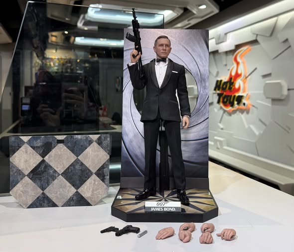 楽天市場】「予約」 ホットトイズ TMS135 ウェンズデー Wednesday 1/6