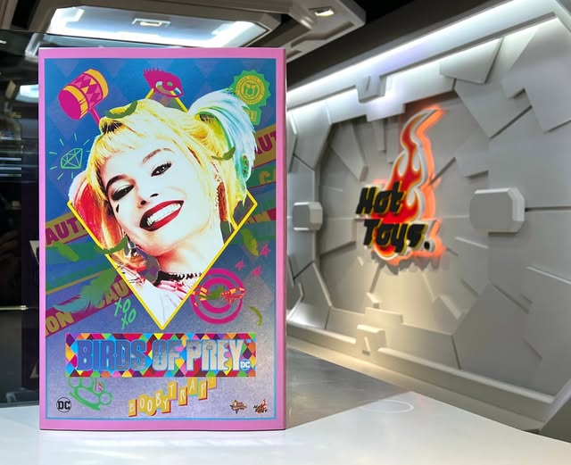 「新品・在庫」 Hottoys ホットトイズ　MMS566 「ハーレイ・クインの華麗なる覚醒 BIRDS OF PREY』コーションテープ版1/6 スケールフィギュア Birds of Prey Harley Quinn画像