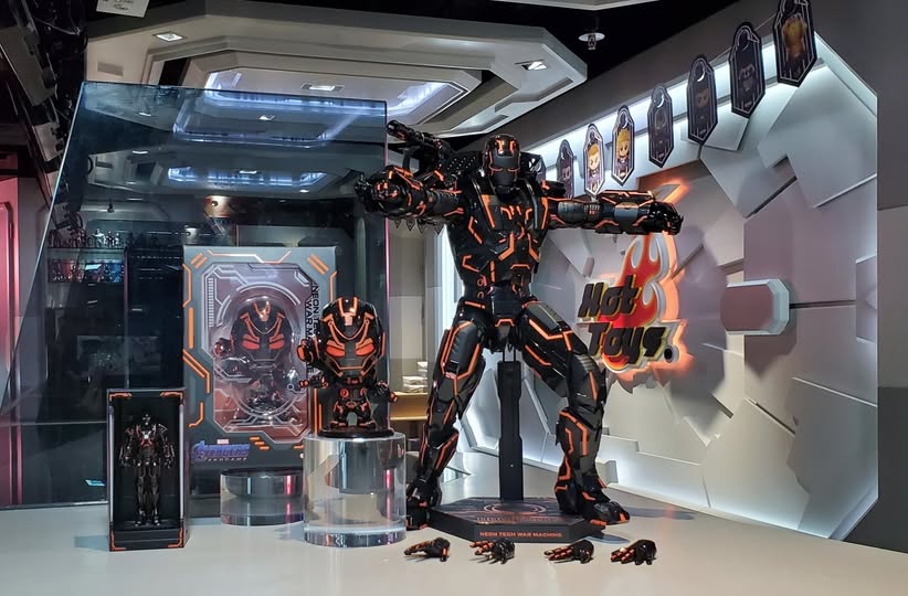 ホットトイズ MMS553D35『アイアンマン２』ウォーマシン（ネオンテック ホットトイズ MMS553D35『アイアンマン2』ウォーマシン（ネオンテック