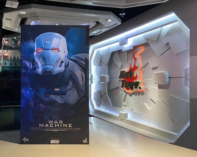 楽天市場】「新品・在庫」ホットトイズ MMS499D26 『アベンジャーズ