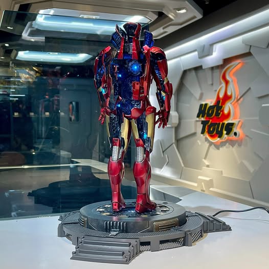 ホットトイズ DS004D51 アイアンマン・マーク7（オープン・アーマー版