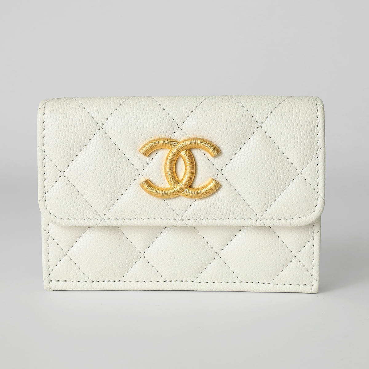 CHANEL キャビアスキンケース 入手困難/ギフトにも】CHANEL バニティケース キャビアスキン (CHANEL