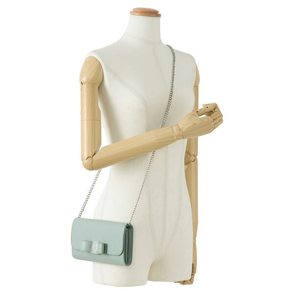 フェラガモ 長財布 FERRAGAMO 22D328 691682 財布 ヴァラ VARA ミニバッグ レディース OPAL(オパール) ペールブルー ボウ リボン ポシェット フェミニン【 】 フェラガモ 長財布 FERRAGAMO 22D328 691682 財布 ヴァラ VARA ミニバッグ レディース OPAL(オパール) ペールブルー ボウ リボン ポシェット フェミニン【 】
