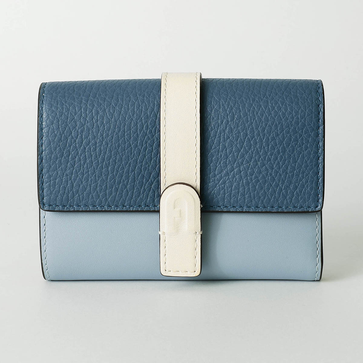 FURLA 青 レザー 二つ折り財布 楽天市場】フルラ furla 二つ折り財布 ブルーの通販