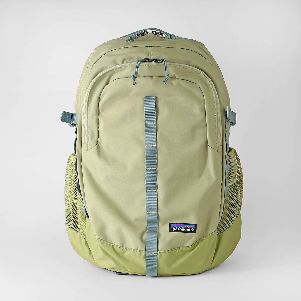 パタゴニア リュックサック PATAGONIA レフュジオ・デイパック 47914 WEATHERED STONE ユニセックス ベージュ【1万円で1,000円OFF★最大5,000円OFFクーポン配布中】
