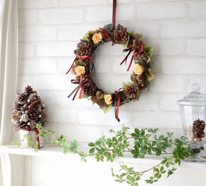 完成品 送料無料 送料無料花 ガーデン Diy クリスマスリース クリスマス 造花リース リース プリザーブドフラワー 読売新聞掲載リース クリスマスリース 造花 クリスマスプレゼント 壁掛け プリザーブドフラワー リース クリスマスナチュラルリース完成品 送料無料