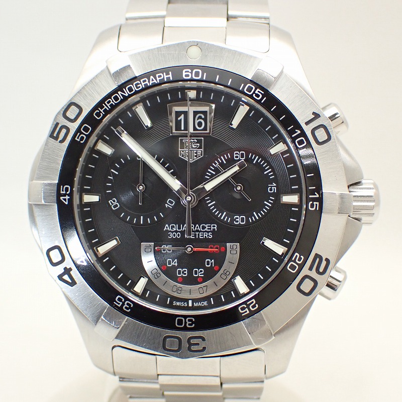 タグ・ホイヤー【TAG HEUER】アクアレーサークロノビッグデイトメンズクォーツSS黒いこと文字記号盤デイト付き添い人＊CAF101Aウオッチ【中古】タグホイヤー
