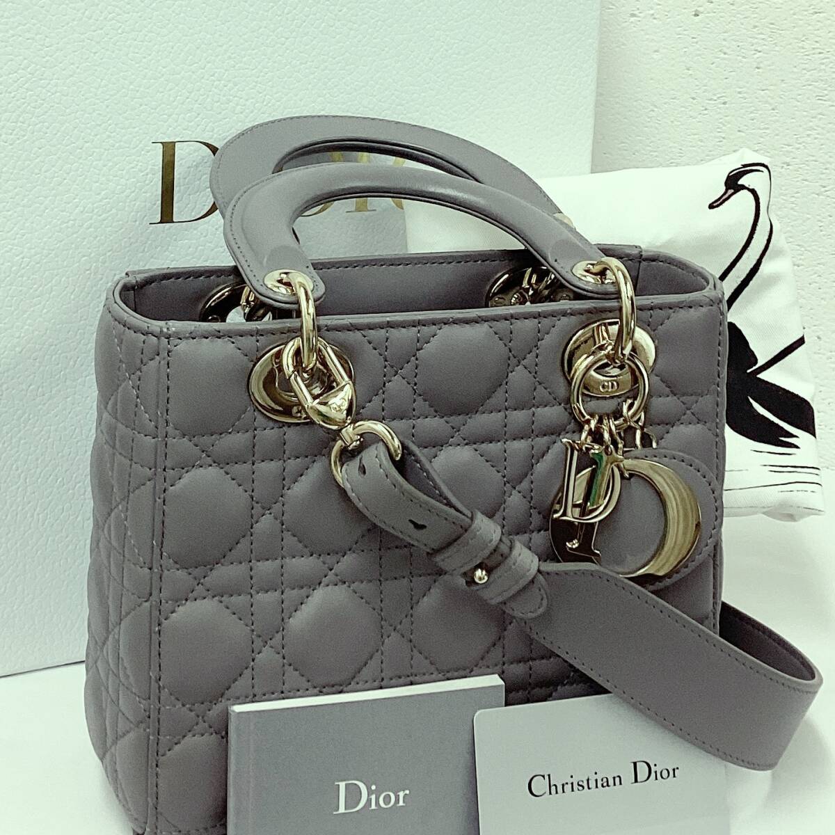 【中古】クリスチャン・ディオール バッグ Christian Dior レディディオール スモール M0538OCAL ショルダー 箱 袋 カード付 149783|ブランドショップキララ店