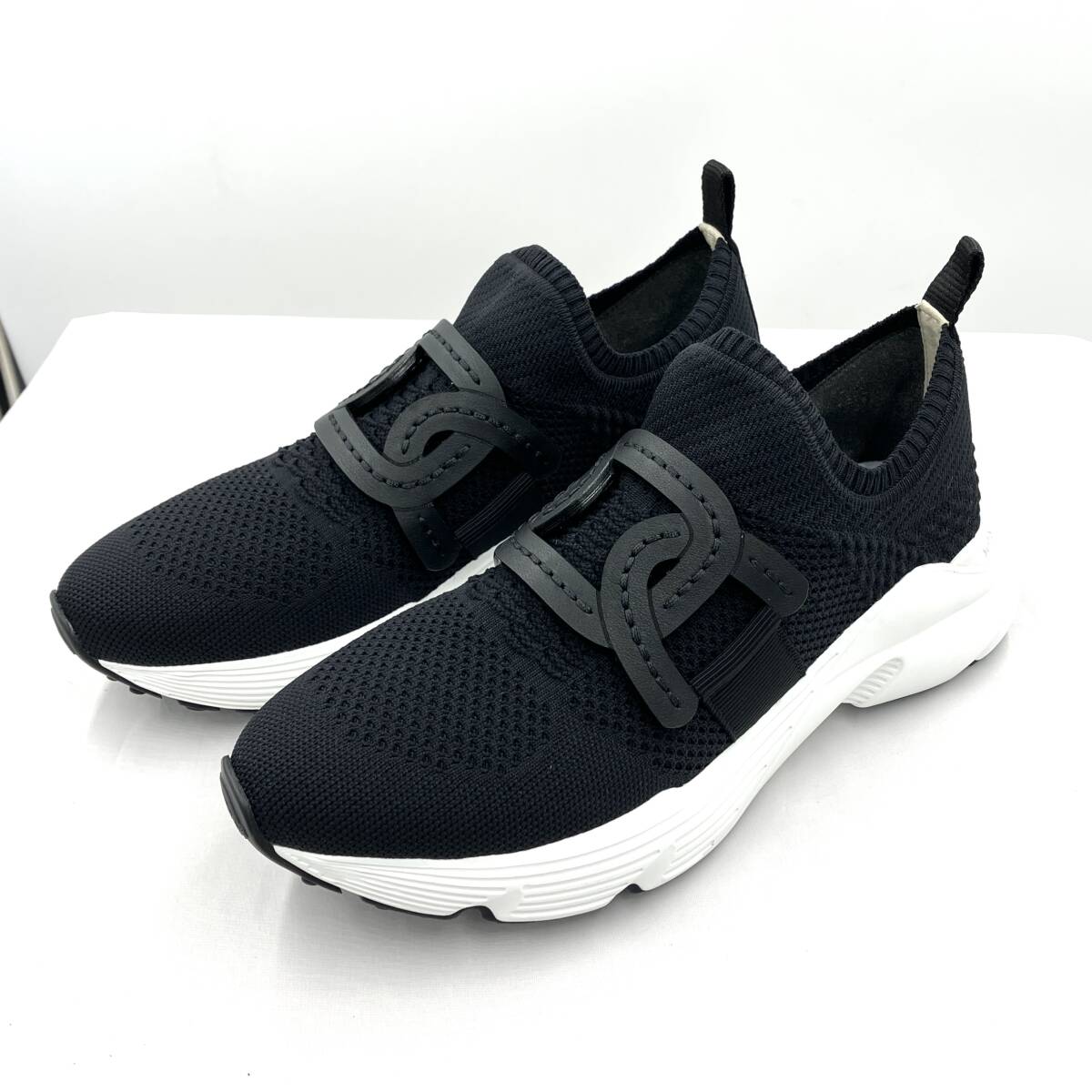 【中古】TODS トッズ スリッポン スニーカー ケイト ハイテクファブリック XXW54C0E レディース 黒いこと 37.5 24.5 箱 内袋 150070