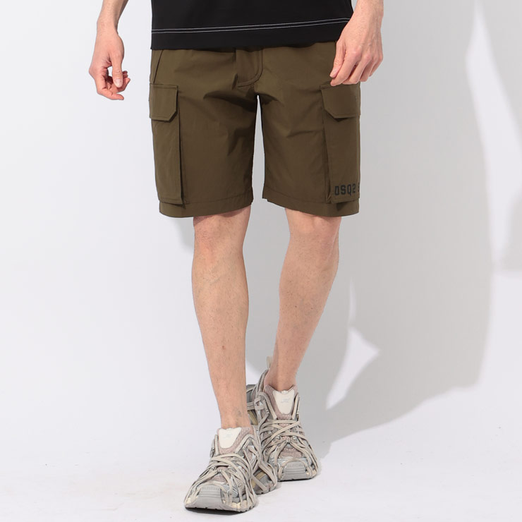 カッコいい‼️ 2024ss ディースクエアード2 MARINE SHORTS DSQUARED2 ディースクエアード ハーフパンツ MARINE SHORTS