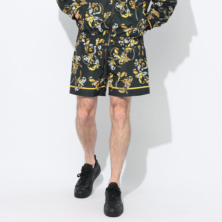 ヴェルサーチェ　バロッコハーフパンツ　総柄　シルク バロッコシルク ショートパンツ ブラック,プリント | VERSACE JP