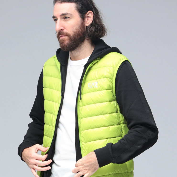 エンポリオアルマーニ EMPORIO ARMANI ワンポイント フルジップ ライトダウン ベスト EA78NPQ06PNGPZ ブランド メンズ 男性 アウター ベスト スタンド ダウン インナーダウン 秋 冬