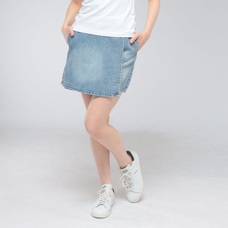 アルマーニ エクスチェンジ ARMANI EXCHANGE レディース デニム ショートパンツ ジップフライデニム ラップショーツ AELW2265AF21338 ブランド ボトムス ショートパンツ 春 夏