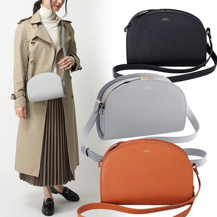 A.P.C｜アーペーセーPXBJQ-F61048 半月型 ショルダーバッグ サフィアーノ【送料無料】【海外通販】【正規品】