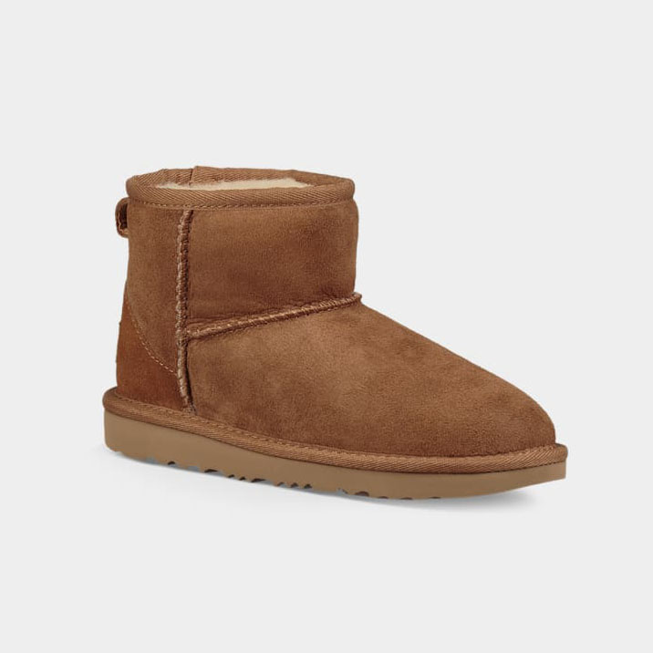UGG｜アグ レディース＆キッズ兼用 CLASSIC MINI II KIDS 1017715K ミニ丈 ムートン ブーツ アンクルブーツ 冬 防寒 暖かい ふわふわ シープスキン【送料無料】【関税なし】【海外通販】【正規品】｜BTNC