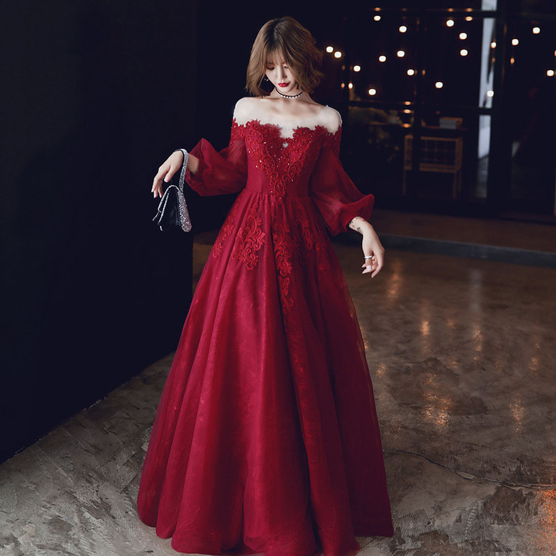 御芽出度お召しもの ウェディングドレス 色合いお召しもの カクテルお召しもの ロングお召しもの 寄りあいお召しもの 告げ知らせる会 かき鳴らす会 長袖 ロング捩り 赤いこと 赤 力くらべ 夕まぐれお召しもの 二次会お召しもの 花嫁御寮 御芽出度 交歓会 音楽会 前撮り 後撮り 御芽出度 袖あり フォーマル