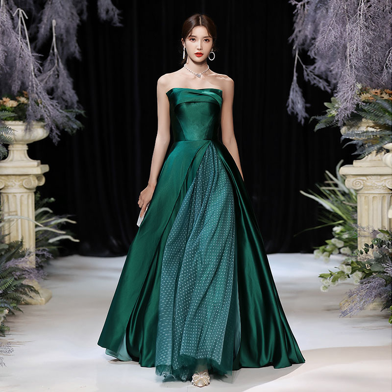 華燭の典御召しもの ウェディングドレス 色つや御召しもの ロング御召しもの 掻きならす会 告げ知らせる会御召しもの 成年者 逢魔が時御召しもの ビスチェ 緑であること 繻子 細長い切口 編み上げ 寄りあい御召しもの 音楽会 華燭の典 上演御召しもの 二次会 交歓会 花嫁御寮 カクテル御召しもの 前撮り 後撮り
