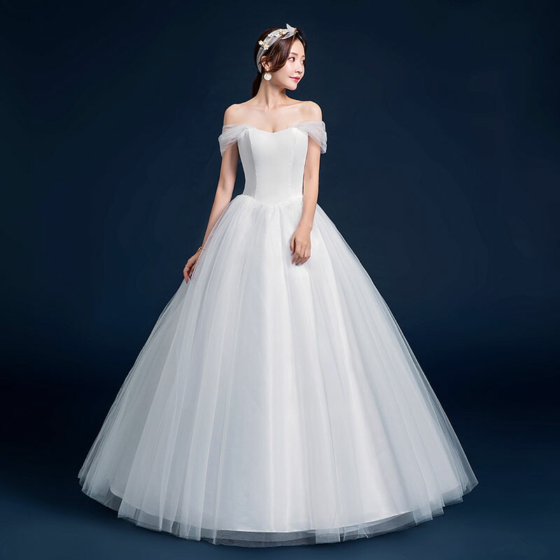 ウェディングドレス 二次会 ウエディングドレス ブライダルドレス 結婚式 花嫁ドレス ホワイト オフショルダー プリンセスラインドレス レディース 演奏会ドレス 安い イベント 白 前撮り 披露宴 エレガント 海外挙式 セミオーダー ボリューム クラシカル 王道 上品