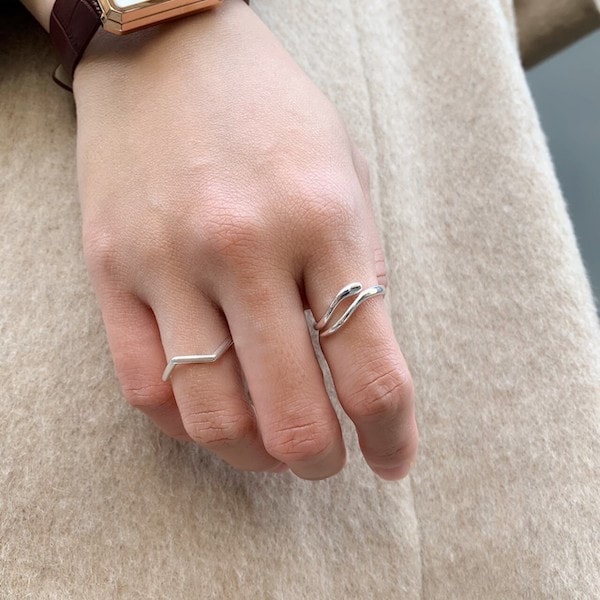 楽天市場 アレルギー対応 Silver925 ウェーブリング オーバーラップリング 指輪 レディース 指輪 ジュエリー アクセサリー ギフト プレゼント 女性用 贈り物 ブランド おしゃれ シンプル 結婚式 お呼ばれ パーティー 二次会 ゴールド シルバー リング セット