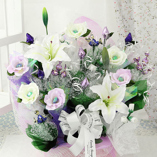 生まれ落ちる日＆祝する日にぴったりのお花