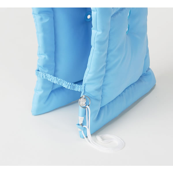 楽天市場 全2色 ナカバヤシ 防災ずきん ツバ付 防炎加工 笛付き 防炎協会認定品防災ずきん Bz 101 Nakabayashi ぶんぐる