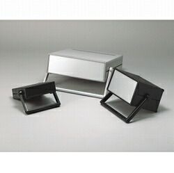 (LINEクーポン有)タカチ電機工業 MSN222-43-35B 直送 代引不可・他メーカー同梱不可 MSN型ステップハンドル付システムケース MSN2224335B 22,738円