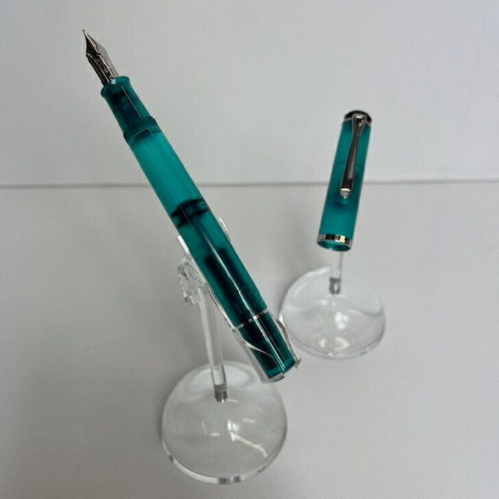 送料無料　ペリカン　classicｍ205apatite　クラシック　アパタイト　万年筆　特別生産品　限定品　高級筆記具 ギフト　プレゼント　誕生日　ラッピング無料　クリスマス　バレンタイン　ホワイトデイ　就職祝い　新入学　卒業祝い
