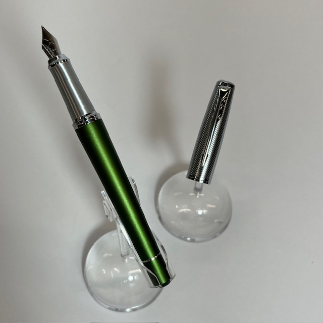 万年筆　竹内靖貴モデル　マーブルグリーン 楽天市場】大理石のような美しさを込めたマーブル模様の万年筆