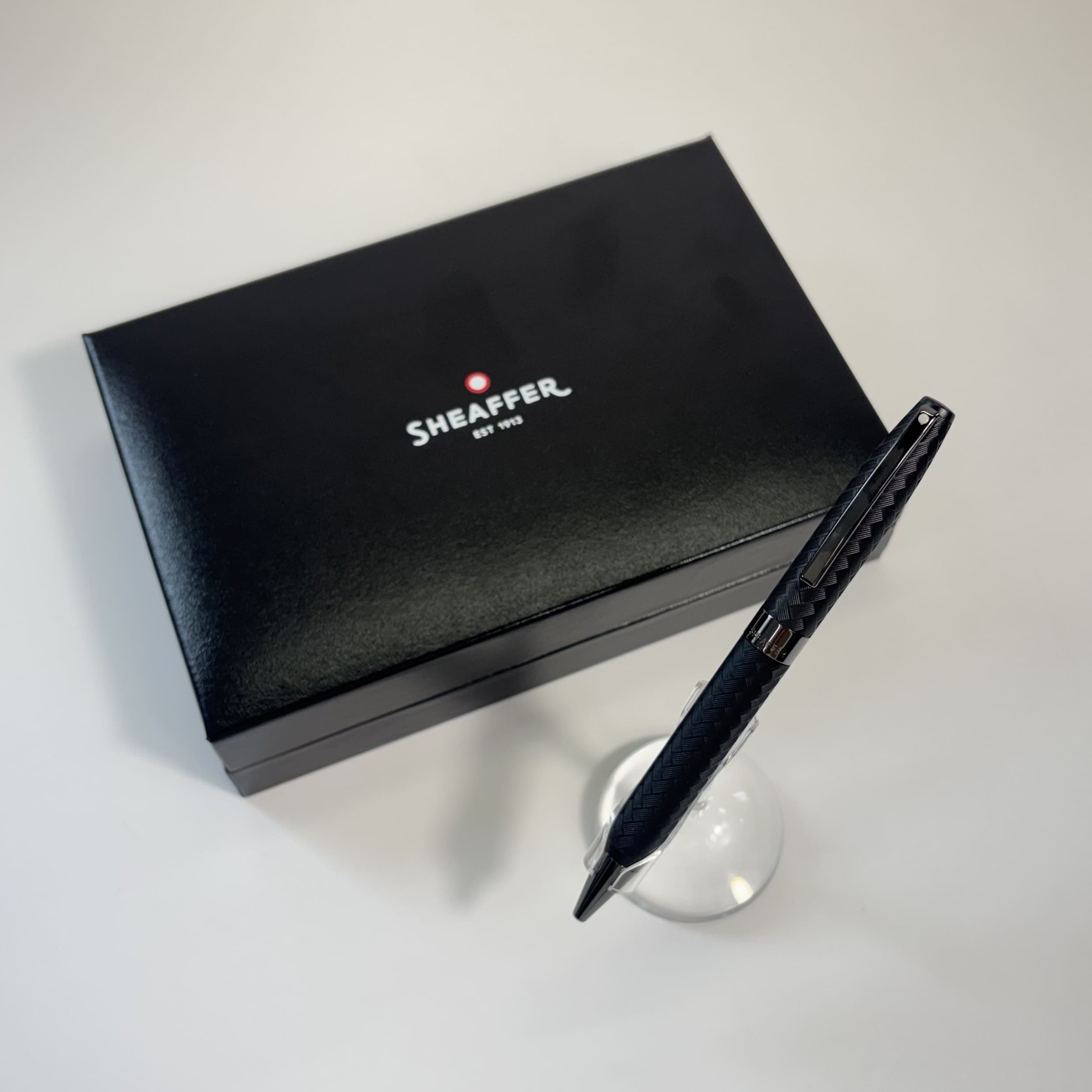 送料無料　シェーファー　SHEAFFER　ボールペン　レガシーシェブロン　筆記具　高級筆記具　回転式　ギフト　プレゼント 　ブランド　誕生日　E2906651｜ぶんぐはうす　大山