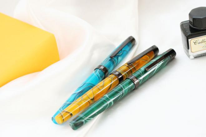 楽天市場】大理石のような美しさを込めたマーブル模様の万年筆 竹内