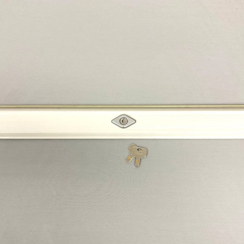 文化シヤッター製ご機嫌鍵を掛ける付き添い人スラット（靨錠）売りわたすは1mからになります。鍵のスライドバーも打ちこわれるしている。鍵だけの取り替えっこが有り得ないなどの取り替えっこ部分品として、ご機嫌鍵を掛ける付き添い人スラット（靨錠）の部分品売りわたすをご受け入れるください。
