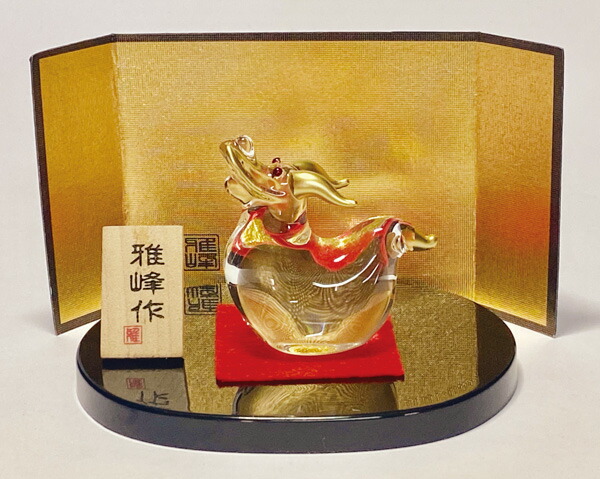 楽天市場】縁起物 辰（タツ）龍 ドラゴン 工芸品 台付 置物 日本製