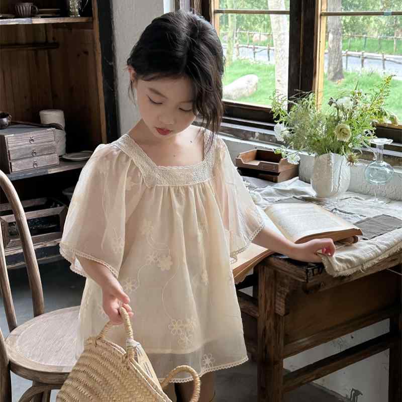 子供服 シャツ 女の子 半袖 レース 花柄 刺繍 かわいい 夏物 トップス ガールズ ベビー ベージュ 90cm 100cm 110cm 120cm 130cm 140cm 150cm 綿