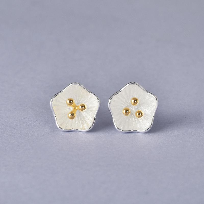 ピアス レディース 925シルバー 銀製 フラワー 花 小花 スタッドピアス イヤリング 韓国 かわいい おしゃれ シンプル エレガント 上品 電気メッキ加工 シルバーアクセサリー