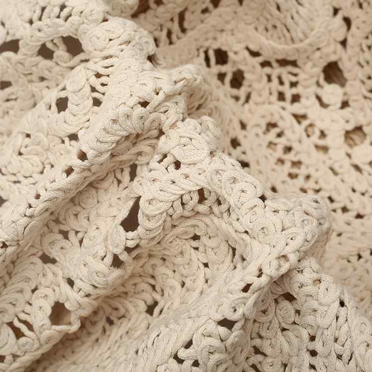 出どころ 秋冬 衣裳 御召しもの 御芽出度 スピード競技 編み物 綿織物 平刺しゅう 幅120糎 米色 赤いこと 黒いこと