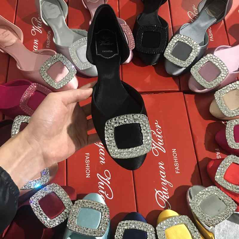 パンプス レディース 靴 フラット ローヒール ぺたんこ 痛くなりにくい 歩きやすい ラウンドトゥ スリッポン ラインストーン 婦人靴 かわいい 春夏 秋冬 ブラック グレー レッド シャンパンゴールド(x2)｜ブリルビ