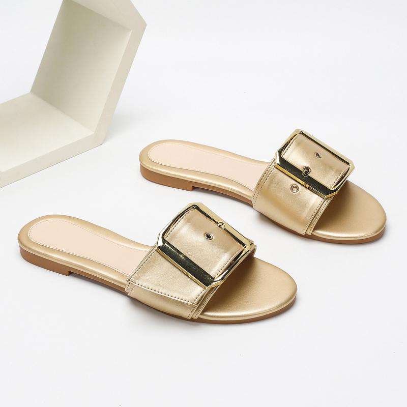サンダル レディース 成人女性靴 平ったい 置き目踵 ゴールド ゴールド 金属元素バックル 人工なめし革 合皮 平べったい 家庭用スリッパ 上滑り打ちきり 普段使い