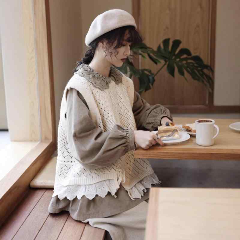 ニットベスト レディース 花柄 レース 編み込み チョッキ 文芸 森ガール レトロ風 カットソー トップス ゆったり かわいい ガーリー ベージュ(x2)