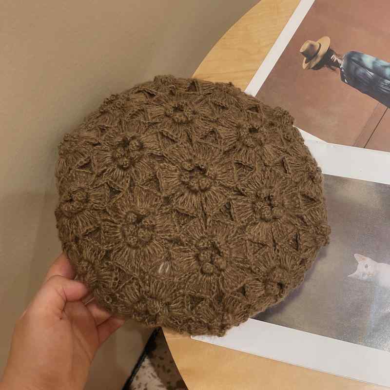 ベレー帽 レディース 秋冬 モヘヤ ニット帽 手編み 花柄 エレガント レトロ 画家帽 防寒 保温 外出 お洒落 ブラック ホワイト ワインレッド グレー コーヒー色 ベージュ2