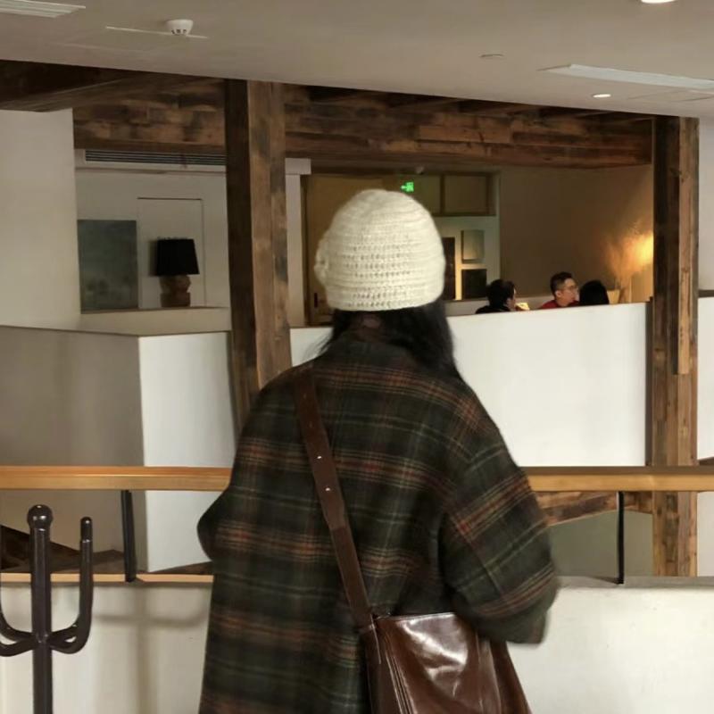 ニット帽 レディース 秋冬 花柄 スパンコール あったか 防寒 耳あて 小顔効果 かわいい おしゃれ レトロ ビーニー 普段使い 旅行2